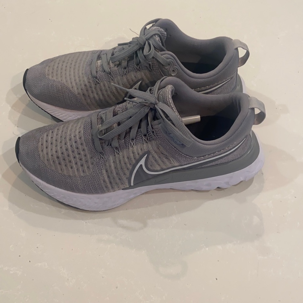 Nike React Infinity Flyknit size 11.5
